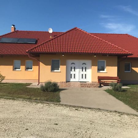 Hotel Bencsik Tanya Szentkirály Esterno foto