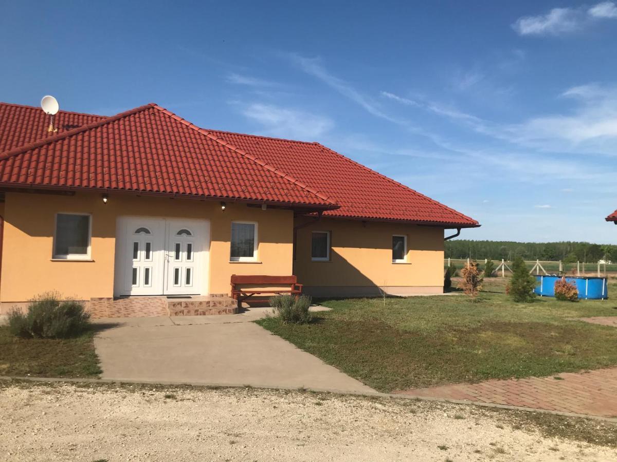 Hotel Bencsik Tanya Szentkirály Esterno foto