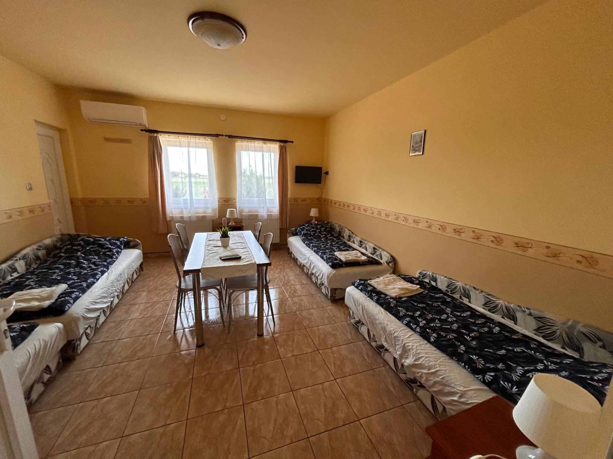 Hotel Bencsik Tanya Szentkirály Esterno foto